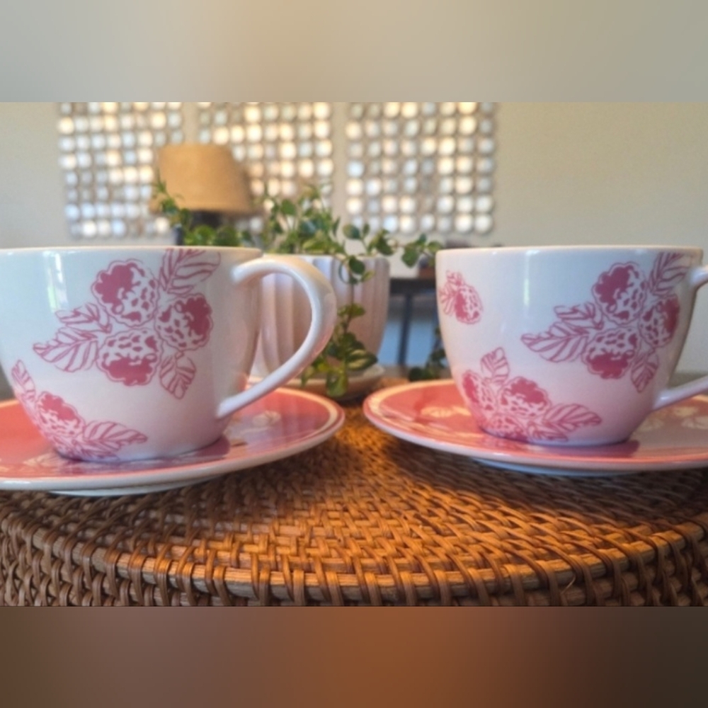 Set of 2 Starbucks 2007 Coffee & Tea Mugs